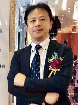 甘士照官方照片