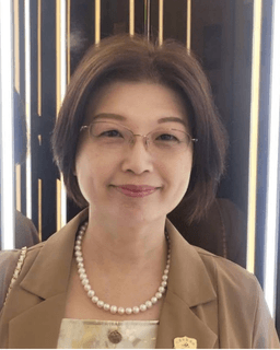 胡家綾官方照片